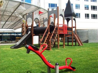 Wooden play castle with grey towers — Elysee