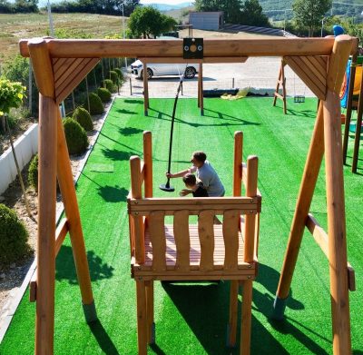 Wooden climbing and balance course — Elysee
